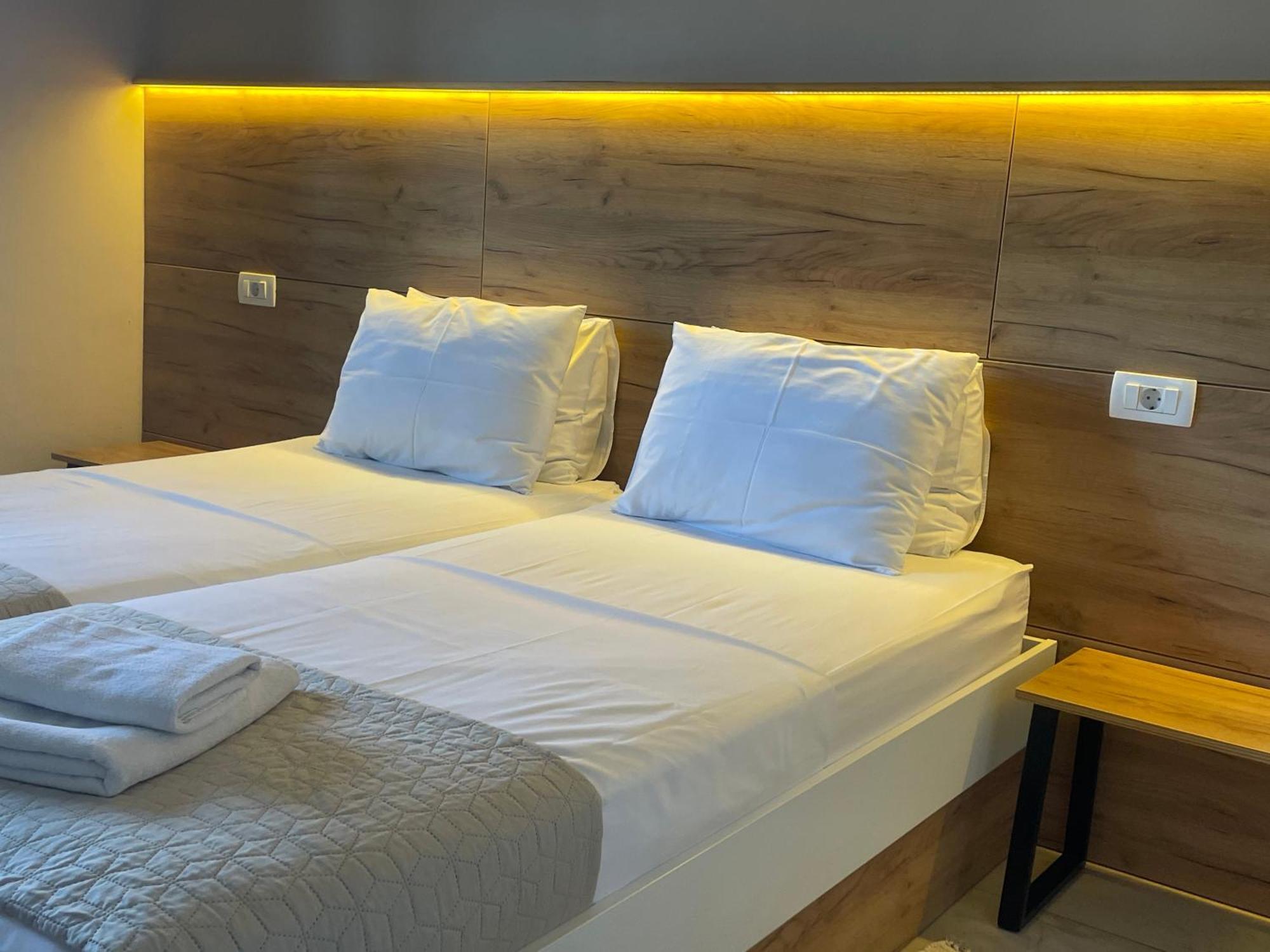 Rooms And Apartments Lisjak Koper Exterior photo